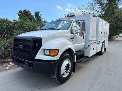 2007 Ford F-750 IMT Fuel & Lube Truck