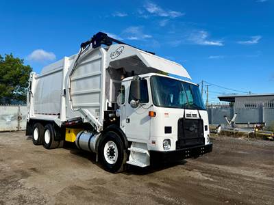 2020 Autocar ACX Xpeditor T/A Front Loader Garbage Truck