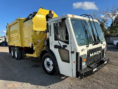 2018 Mack LR613 Heil 28 Yards Dura Pack Python Side Loader Garbage Truck