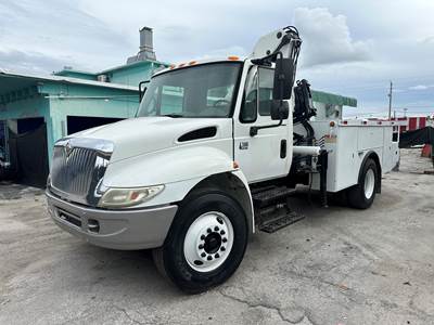 2006 International 4300 IMT 11/76 Knuckleboom Flatbed Utility Truck