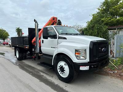 2016 Ford F-750 Palfinger Crane PK11001 Knuckleboom Flatbed Truck