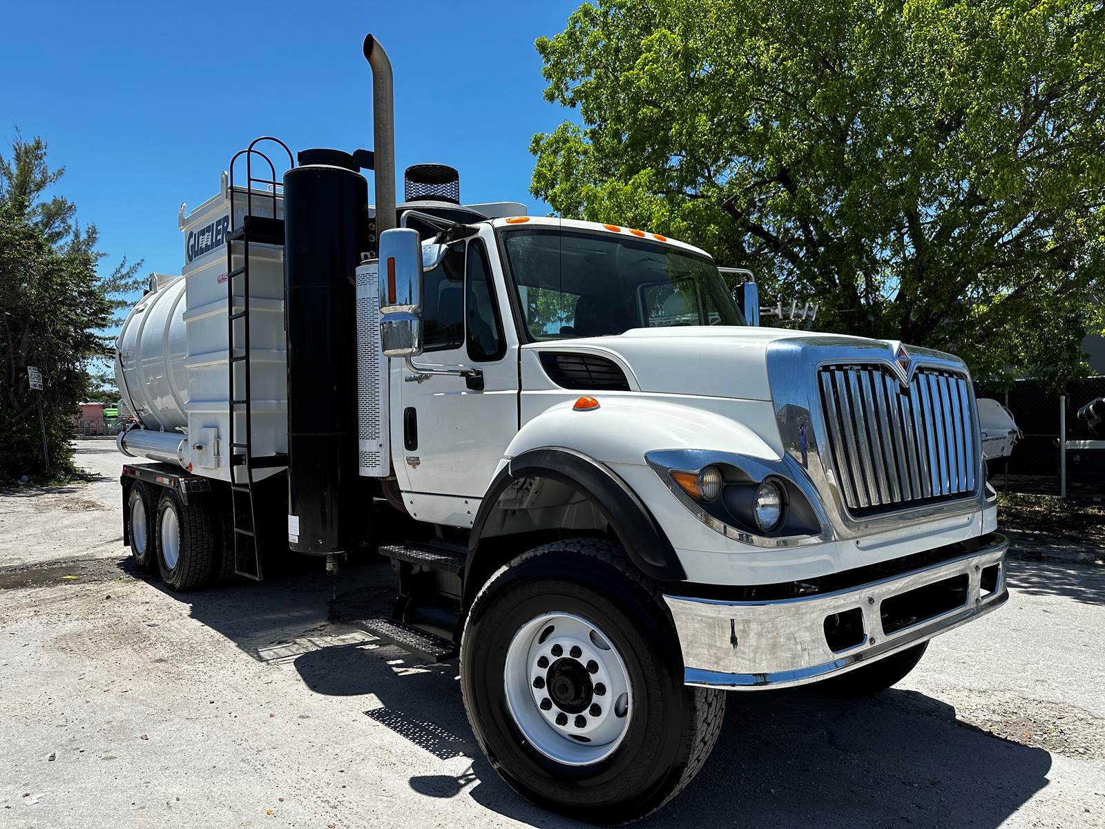 2009 International 7600 Vactor Guzzler Industrial Vacuum Loader Dry Vac