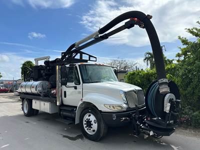 2003 International 4300 PipeHunter Combination Vacuum Truck
