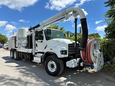 2013 Freightliner 114SD Vac-Con Vacuum Jetter Combo Truck