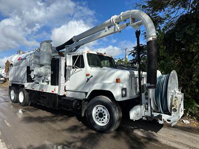 2000 International F-2554 Vac-con Vacuum Jetter Combo Truck