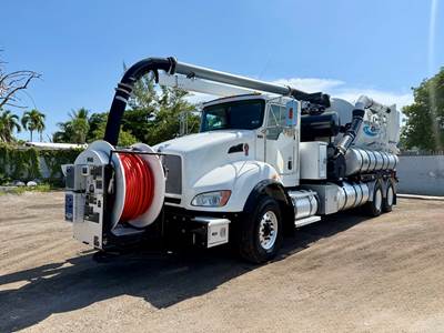 2018 Kenworth T400 Vactor Plus Combination Sewer Cleaner Truck