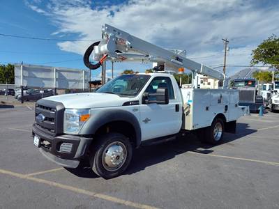 2016 Ford F-550 XL Boom / Bucket Truck - Altec AT40G Aerial Lift
