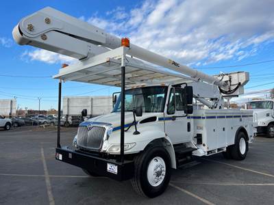 2003 International DuraStar 4300 Boom / Bucket Truck - Altec AA755L Aerial Lift
