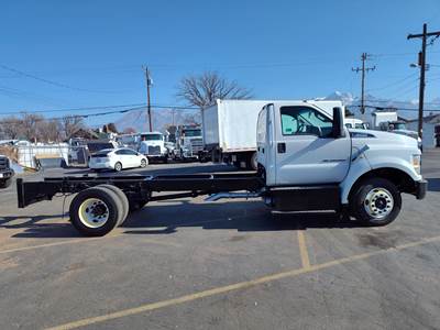 2017 Ford F-650 XLT Cab & Chassis Truck with LOW Pro Tires, Low MILES 87K, Clean Title!