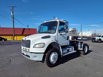 2010 Freightliner M2 106 Day Cab Truck Single axle