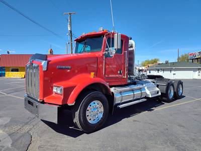 2004 Kenworth T800 Conventional Day Cab Tractor, Chalmers Suspension, (211k) Very Low Miles!