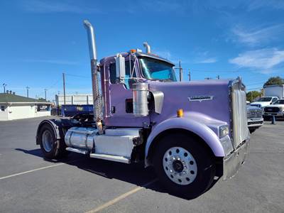 2012 KENWORTH W900 SERIES, SINGLE AXLE, Day Cab Truck