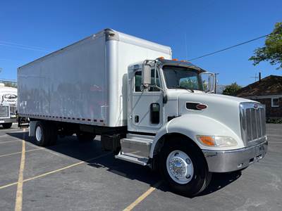 2016 PETERBILT 330 Single Axle, Automatic, Box Truck, 26' Box Length, E-Track rows, Translucent roof, Doc height.