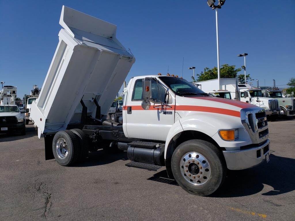 2005 Ford F750 Single Axle Dump Truck Cummins ISB, 260HP, Manual For