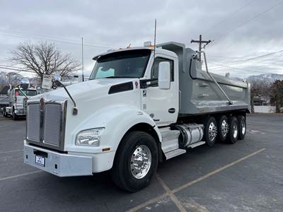 2019 Kenworth T880 20' Dump Truck.
