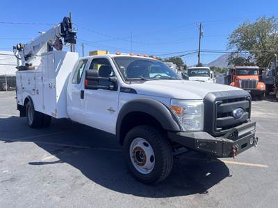 2016 Ford F-550 4WD Extended Cab, Service Truck - Steller Mechanic Body, 7,500 lbs Crane, Air compressor, Outriggers.