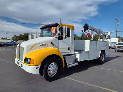 2006 Kenworth T300 Mechanic / Service Truck LOW MILES 16K CLEAN INSIDE OUT.