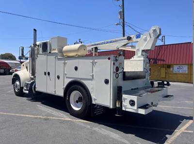 2004 Peterbilt 330 Mechanic / Service Truck, 8,000 lb crane, Hydraulic  Air Compressor, Low miles!