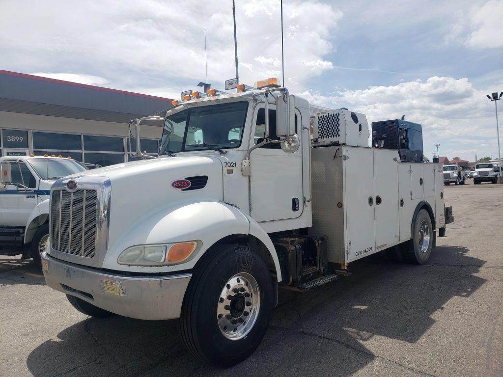 2007 Peterbilt 335 Single Axle Mechanic / Service Truck, Caterpillar C
