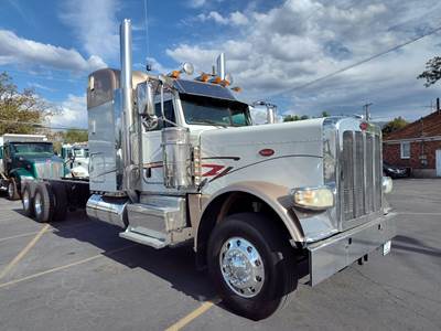 2015 Peterbilt 389 Long Hood & W.B., Tandem, Sleeper Semi Truck,  Double frame, 46k Rear Axles.