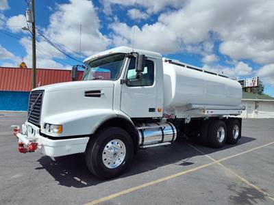 2007 Volvo VHD Water Truck
