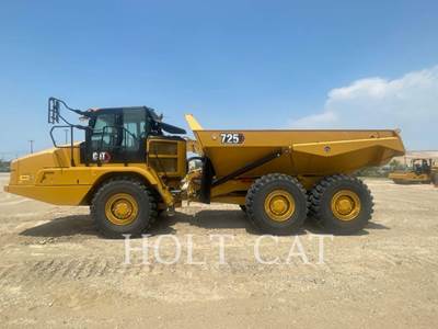 Caterpillar 725 Articulated Truck