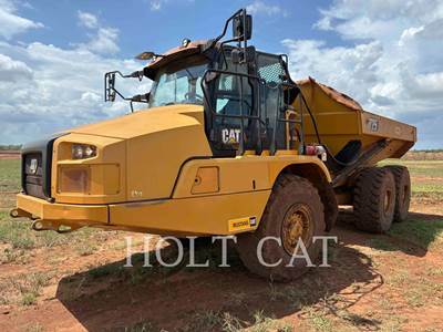 Caterpillar 725 Articulated Truck