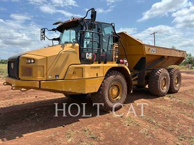 Caterpillar 725 Articulated Truck