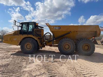 Caterpillar 740GC Articulated Truck