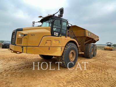Caterpillar 745 Articulated Truck