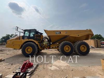 Caterpillar 745 Articulated Truck