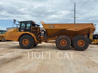 Caterpillar 745 Articulated Truck