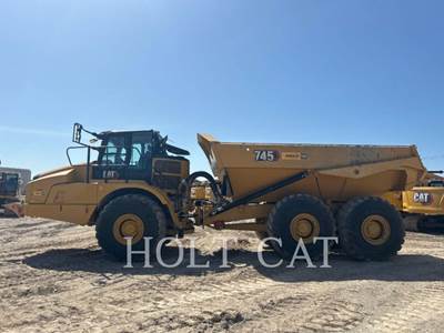 Caterpillar 745 Articulated Truck