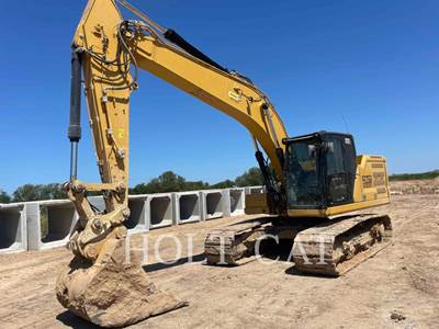 Caterpillar 323 Excavator