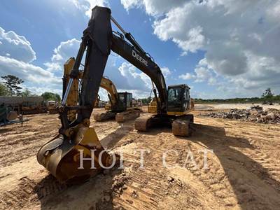 John Deere 210G LC Excavator