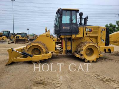 Caterpillar 815 Soil Compactor