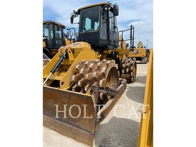 Caterpillar 815 Soil Compactor