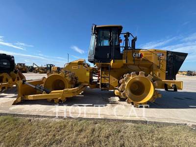 Caterpillar 815 Soil Compactor