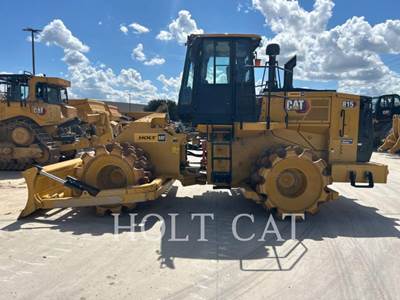 Caterpillar 815 Soil Compactor
