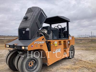 Case PT240D Pneumatic Tired Roller