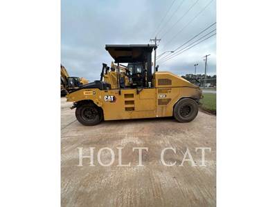 Caterpillar CW34 Pneumatic Tired Roller