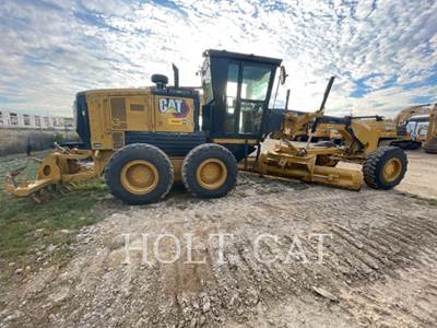Caterpillar 140 AWD Scraper
