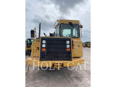 Caterpillar 613C Scraper