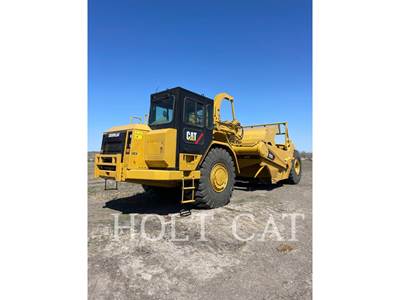 Caterpillar 621G Scraper