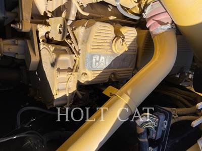 Caterpillar 621G Scraper