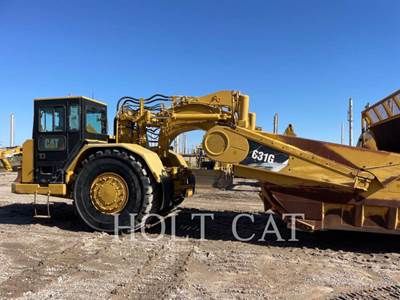 Caterpillar 631G Scraper