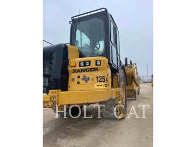 Caterpillar 631K Scraper