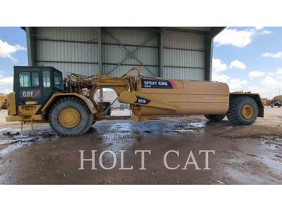 Caterpillar W00 621G Scraper