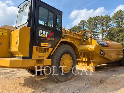 Caterpillar W00 621G Scraper