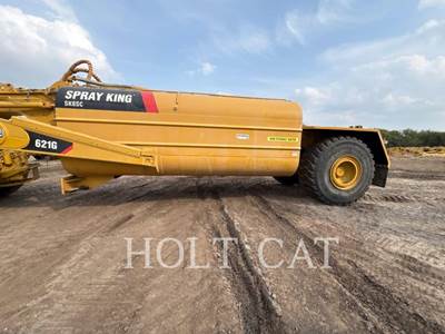 Caterpillar W00 621G Scraper